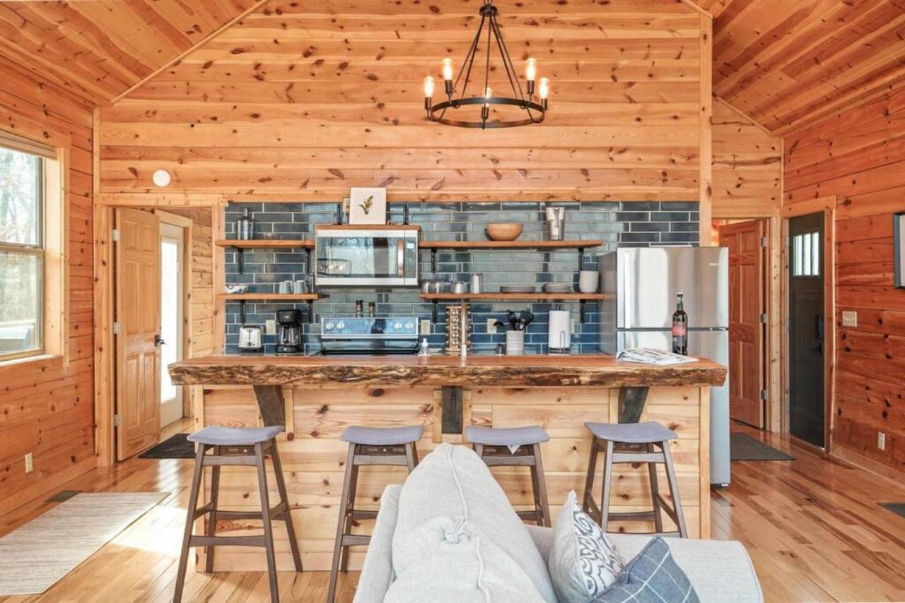 Fern Haven A Modern Take On Hocking Hills Cabins Stella Exteriör bild