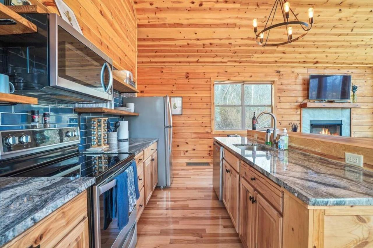 Fern Haven A Modern Take On Hocking Hills Cabins Stella Exteriör bild