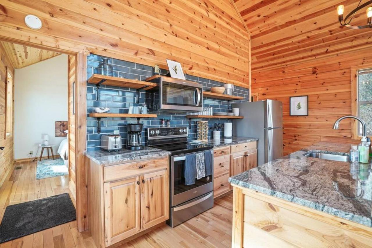 Fern Haven A Modern Take On Hocking Hills Cabins Stella Exteriör bild