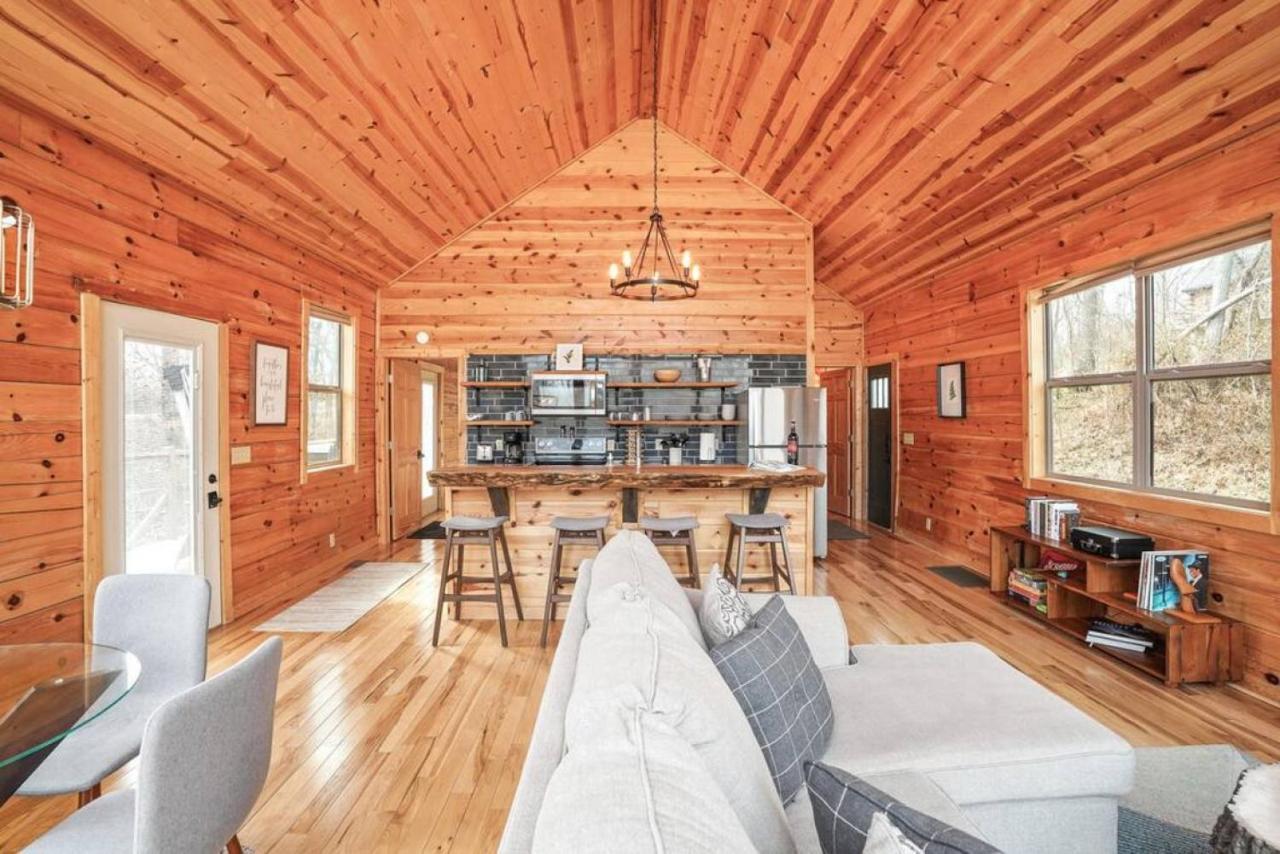 Fern Haven A Modern Take On Hocking Hills Cabins Stella Exteriör bild
